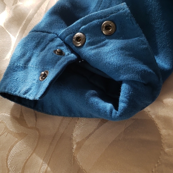 Jacket - Picture 9 of 9